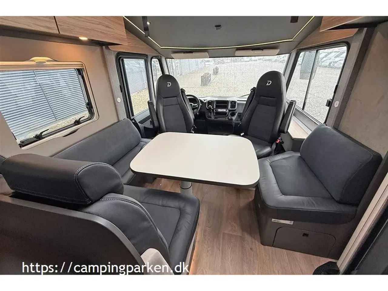 Billede 4 - 2025 - Dethleffs Trend I 7057 EB   Superflot Jubilæumsmodel. Ægte læder og alcantara, 180 hk, automatgear, enkeltsenge