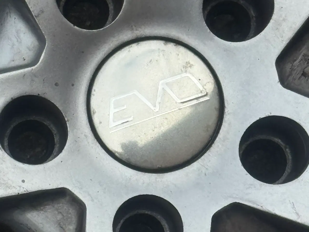 Billede 6 - Alufælge med gode sommerdæk