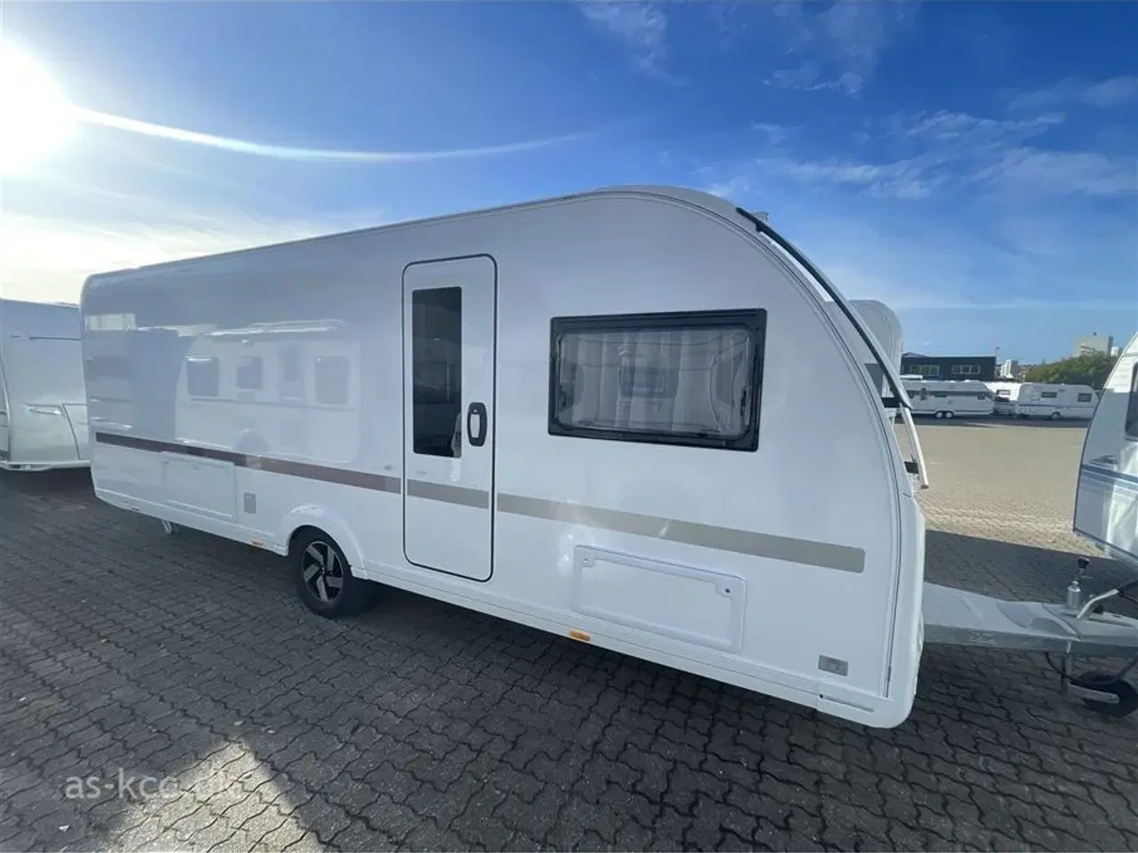 Billede 2 - 2026 - Adria Adora 613 UT   Adria Adora 613 UT årg. 2026 4 sovepladser, 5 siddepladser.