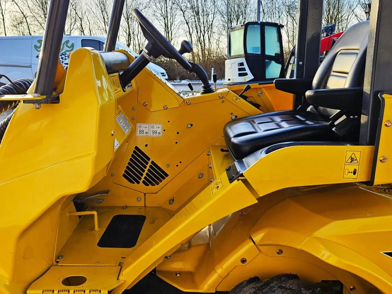 Billede 13 - Eurotrac T11 / fabriksny / teleskoparm / Kubota motor