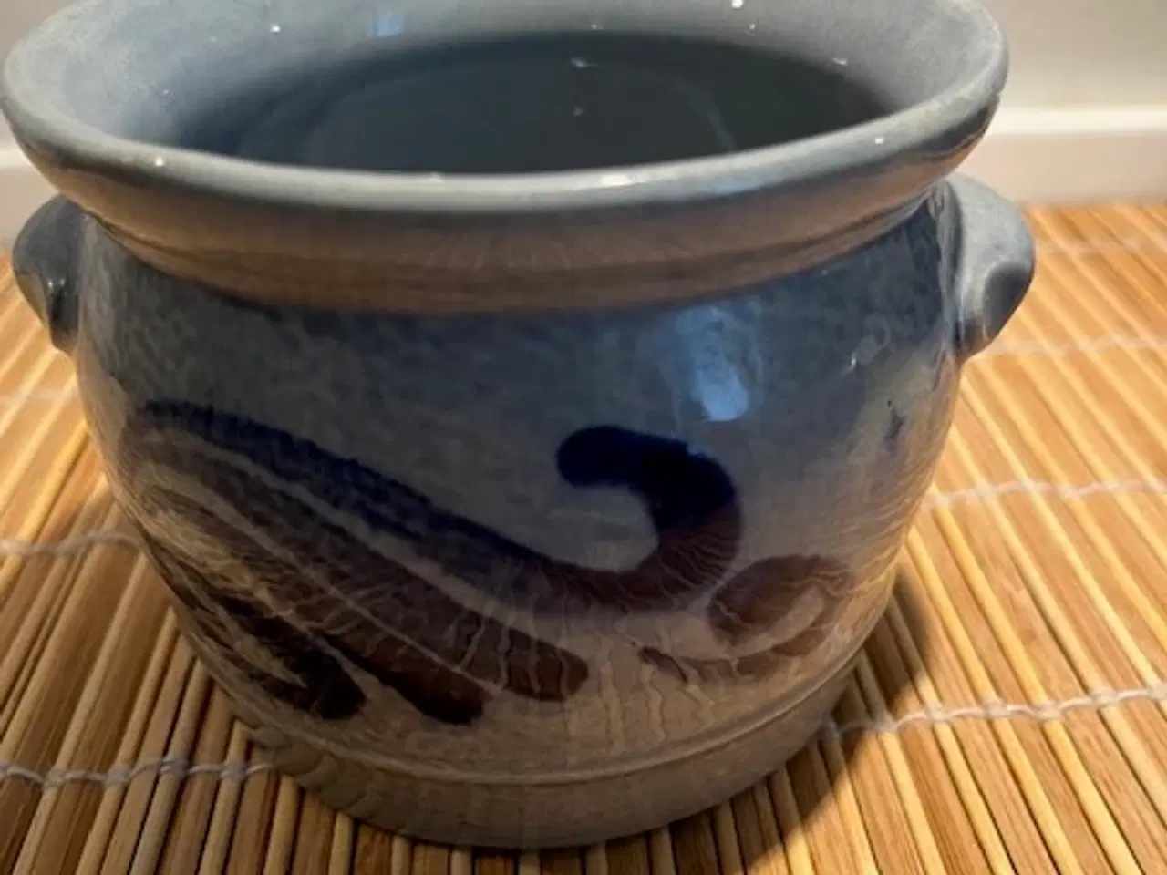 Billede 1 - Charmerende saltglaseret stentøjskrukke - blå+grå