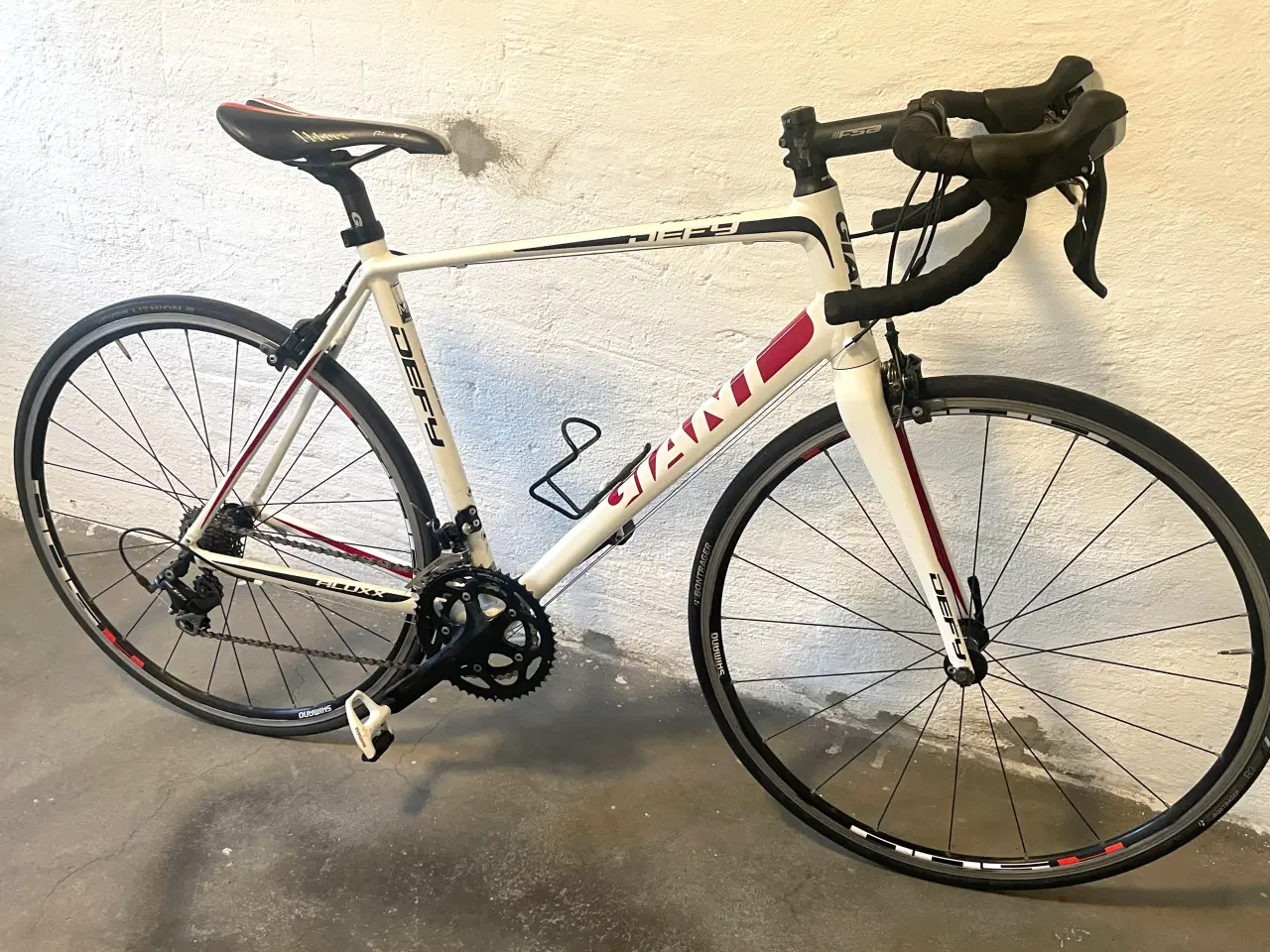 Billede 2 - 🚴 GIANT DEFY | Shimano 105 | 2x10 | 55 cm M/L | M
