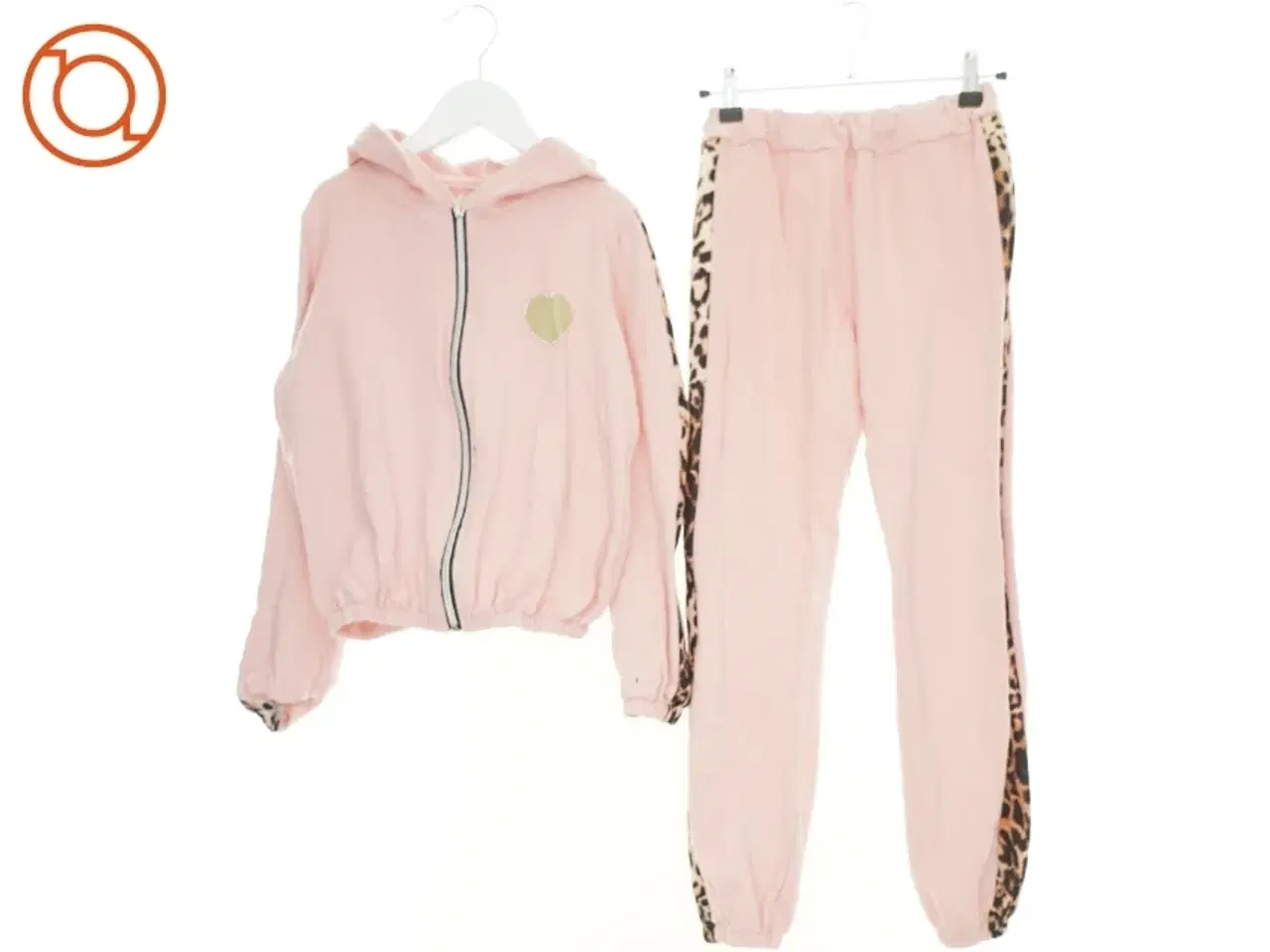 Billede 1 - To delt sæt med sweatpants og sweatshirt (str. 152 cm)