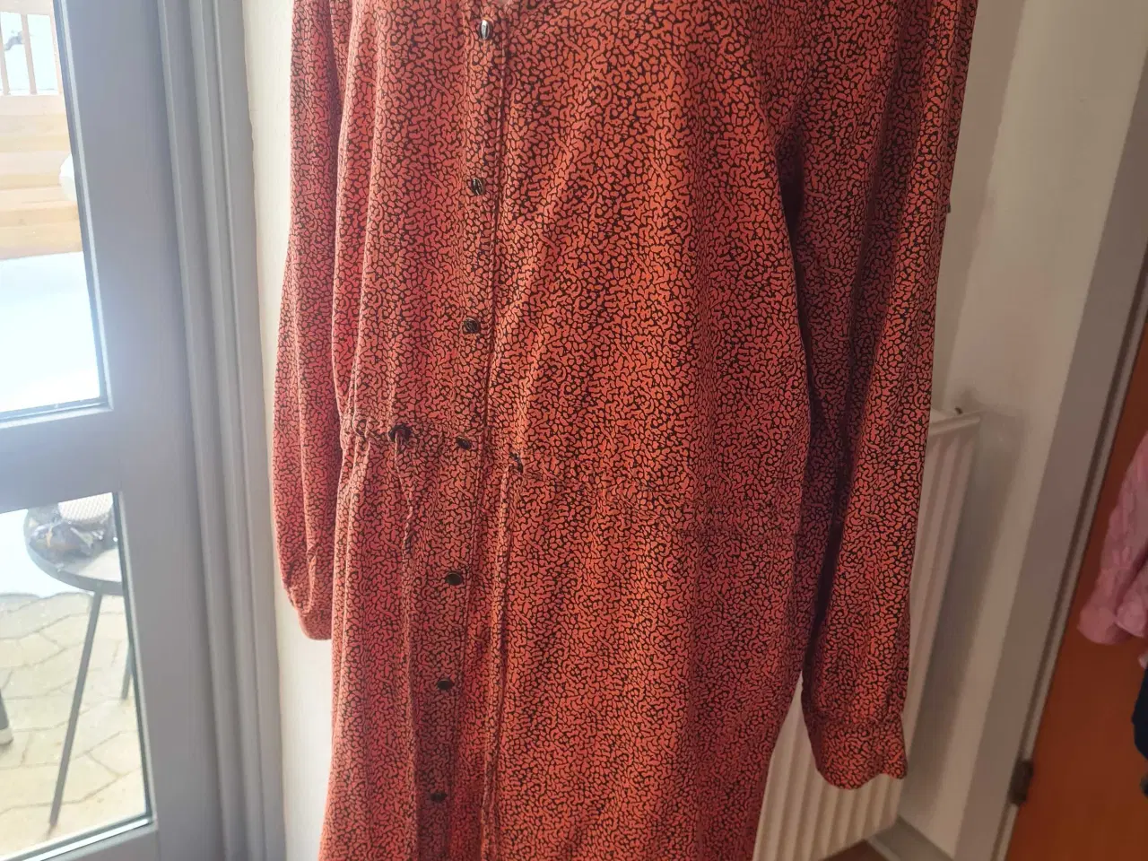 Billede 2 - Skjorte kjole str 44 viskose 