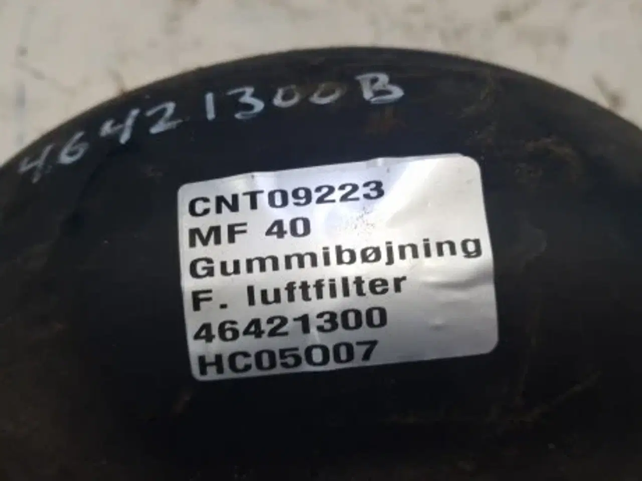 Billede 9 - Massey Ferguson 40 Gummibøjning F. Luftfilter 46421300