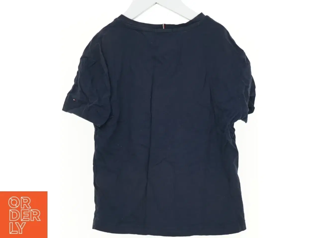 Billede 2 - T-Shirt fra Tommy Hilfiger (str. 122 cm)