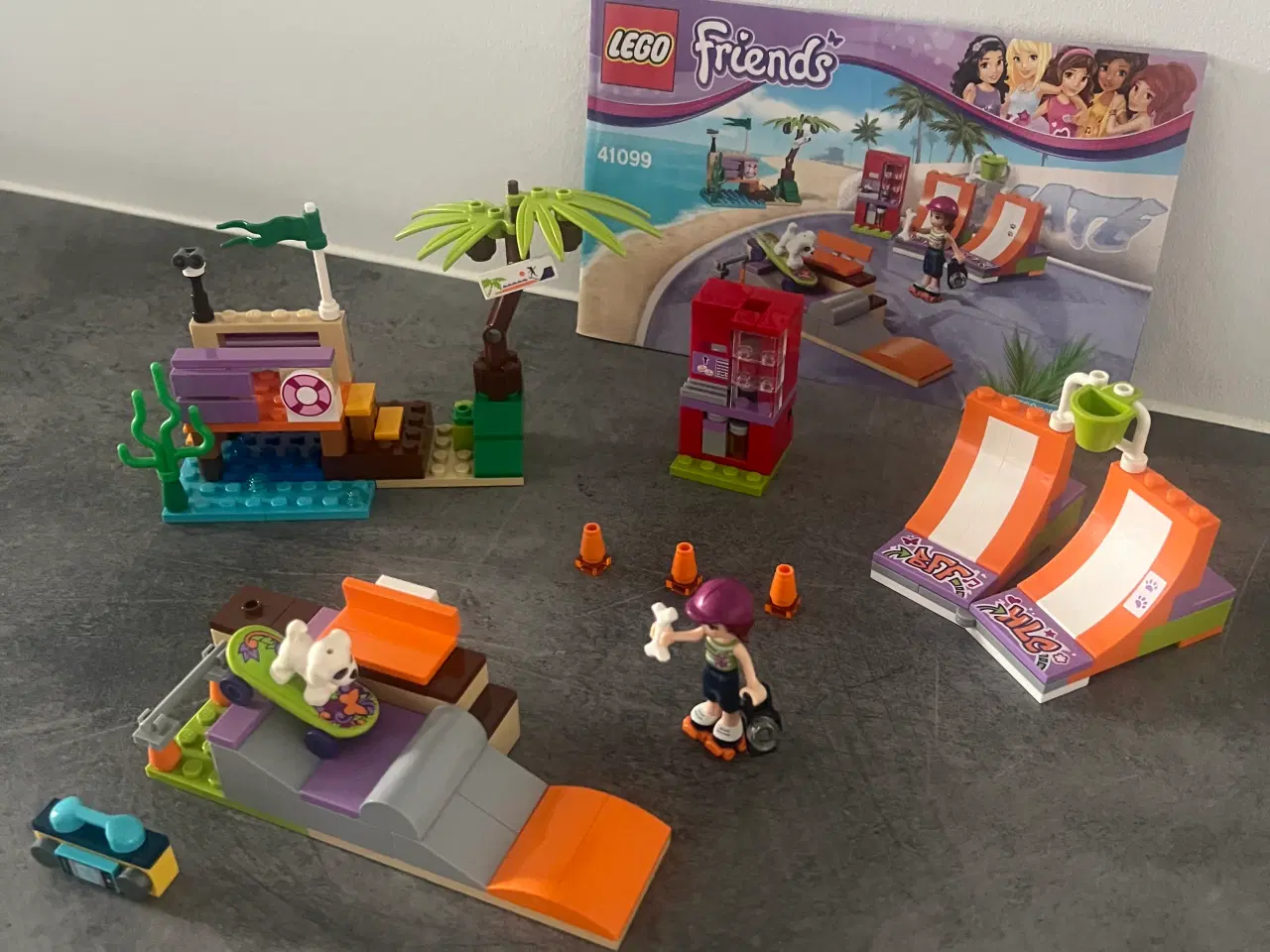 Billede 2 - Lego friends skatepark - 41099