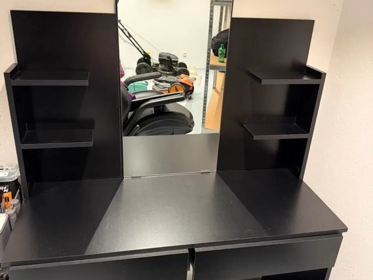 Billede 1 - Frisør/sminkebord