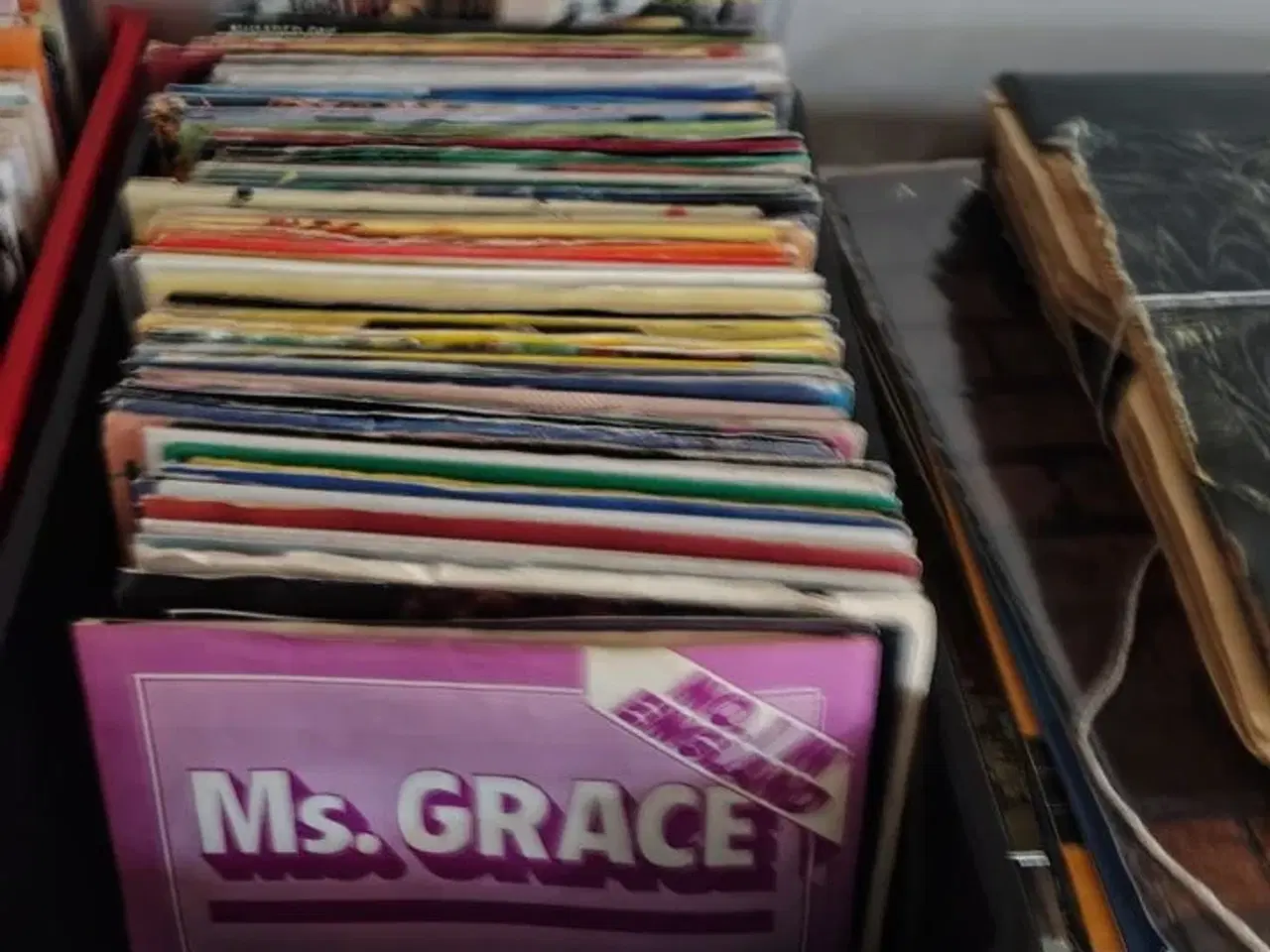 Billede 5 - Parti singler