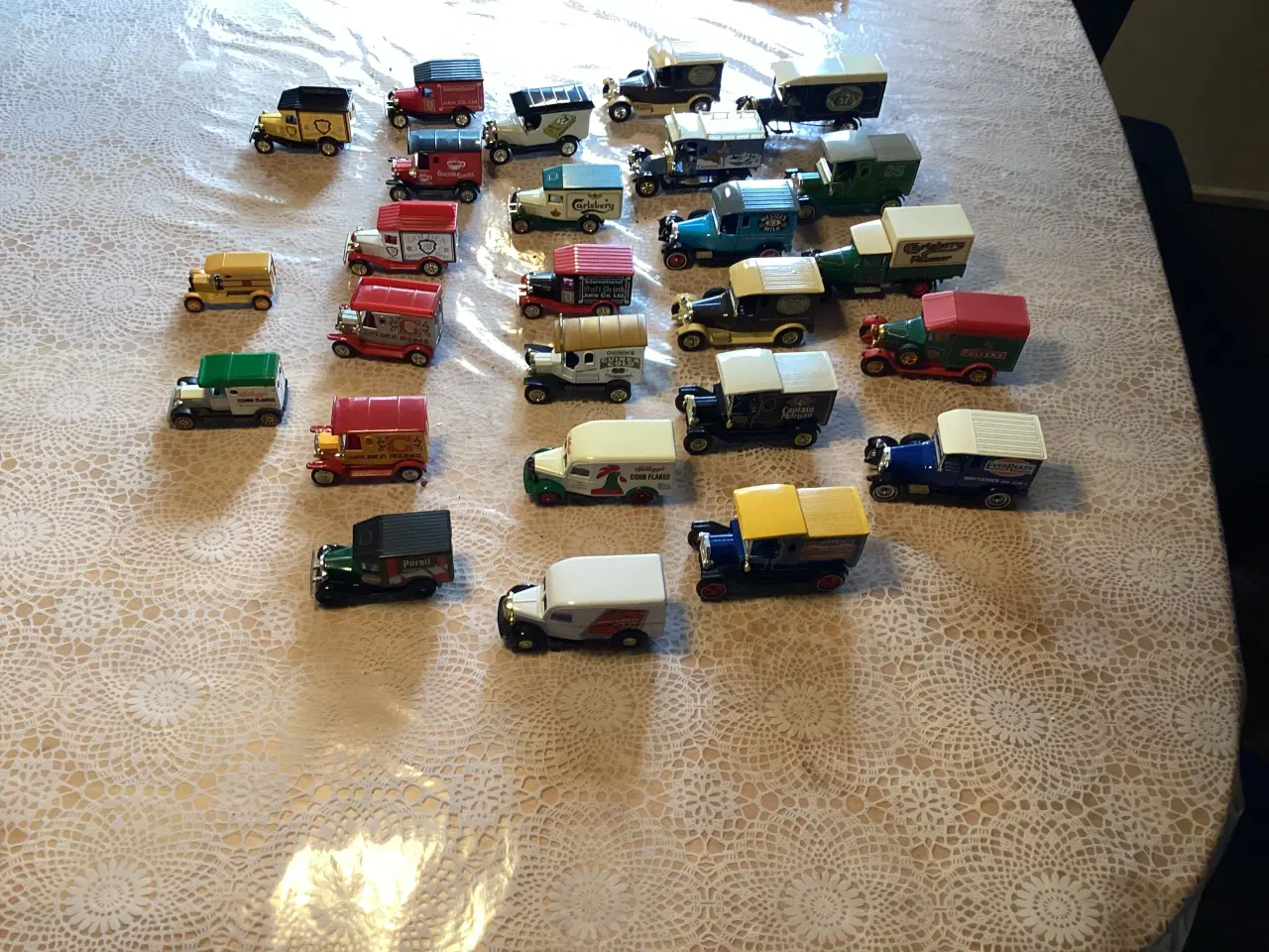 Billede 1 - Små biler med logoer 