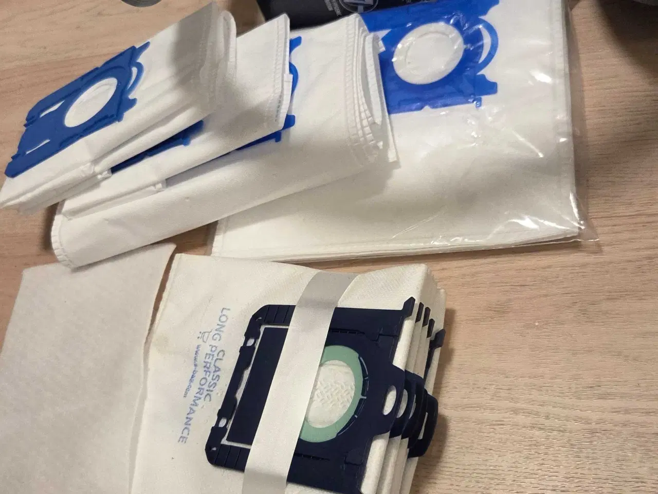 Billede 9 - AEG. Støvsuger  med 29 stk støvsugerposer