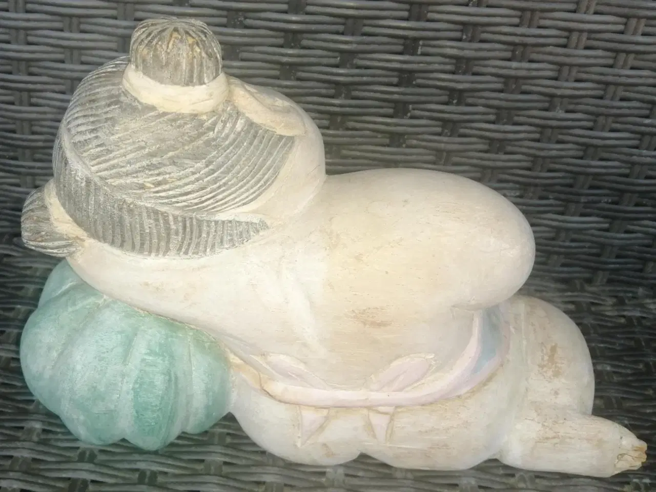 Billede 2 - PATINERET TRÆ BUDDHA, H:19CM, B:25CM