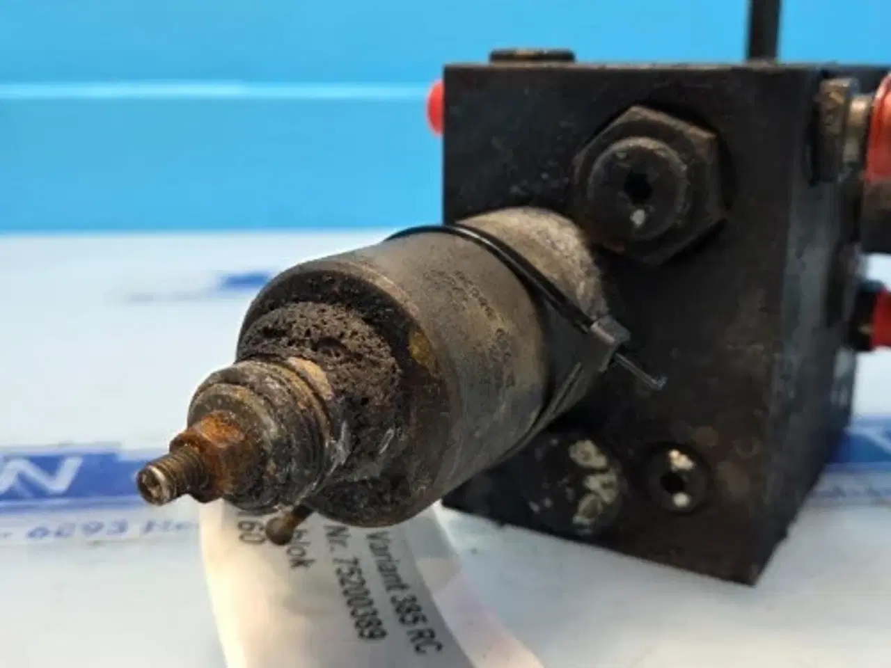 Billede 10 - Claas Variant 385 Hydraulikventil 1094160