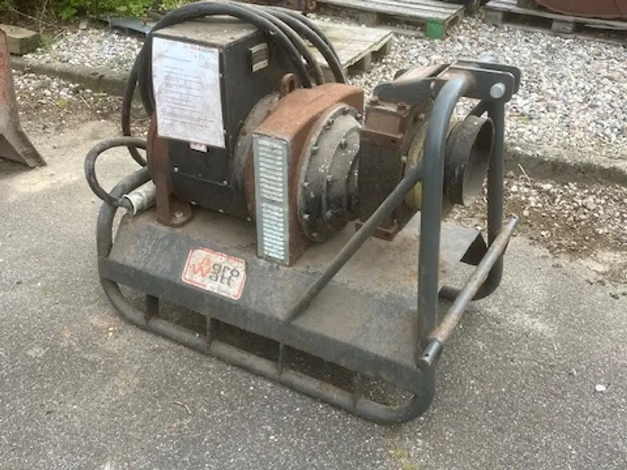 Billede 1 - Nødstrømsanlæg /generator til traktor