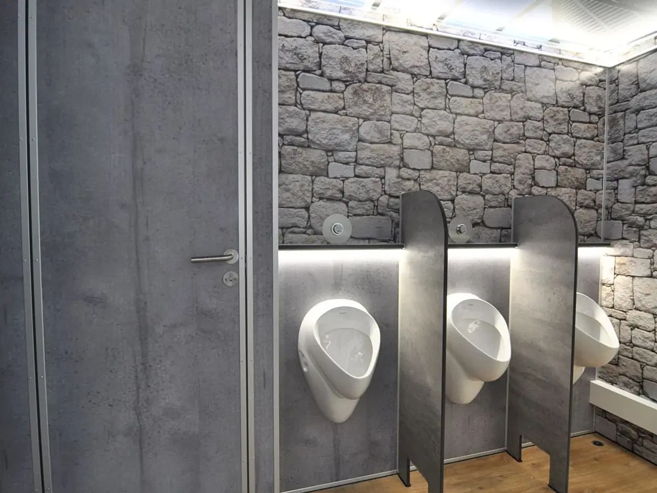 Billede 10 - 730 VIP toiletvogn 3-1-3