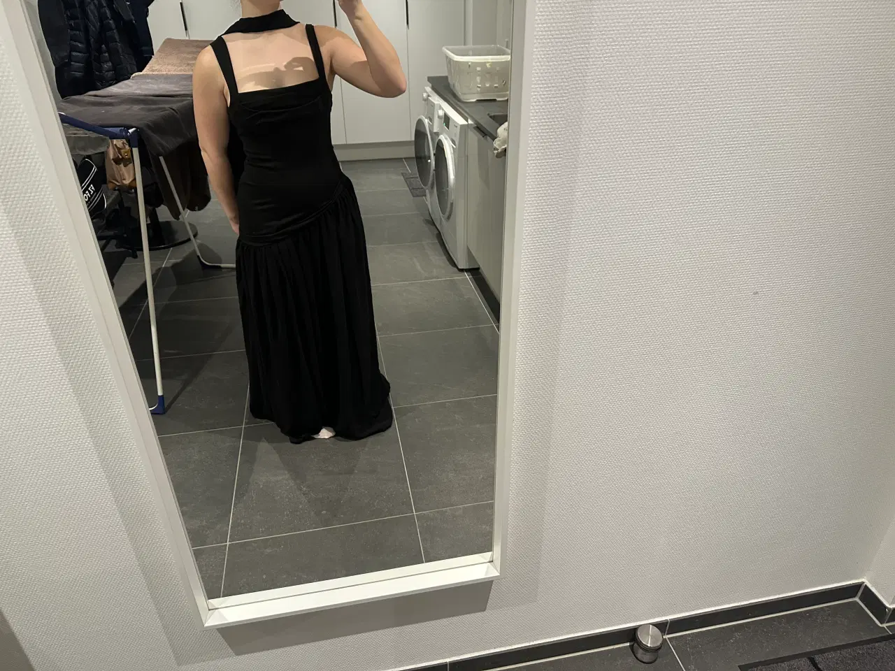 Billede 6 - Helt ny, elegant og ubrugt kjole 