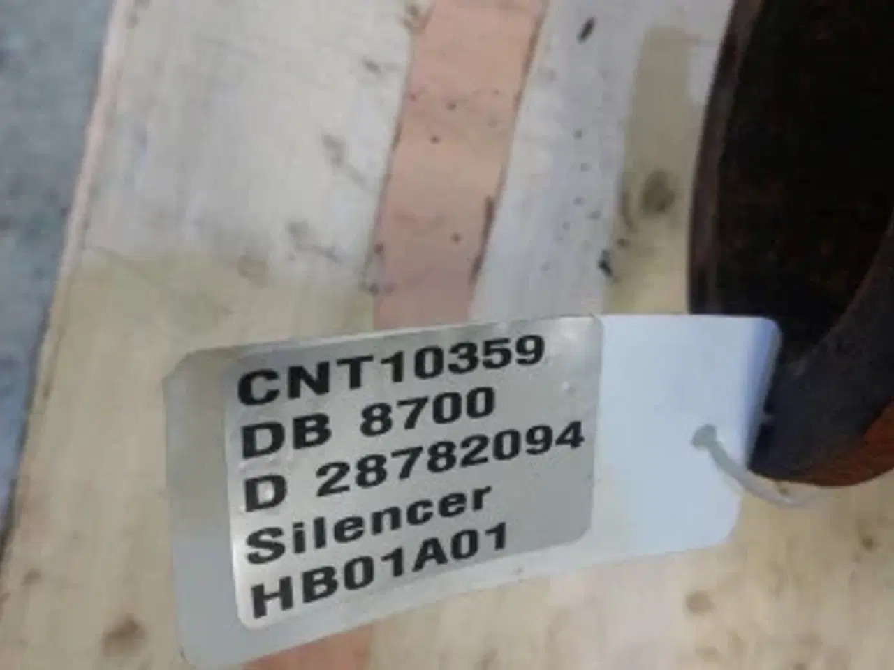 Billede 8 - Dronningborg D8700 Udstødning.