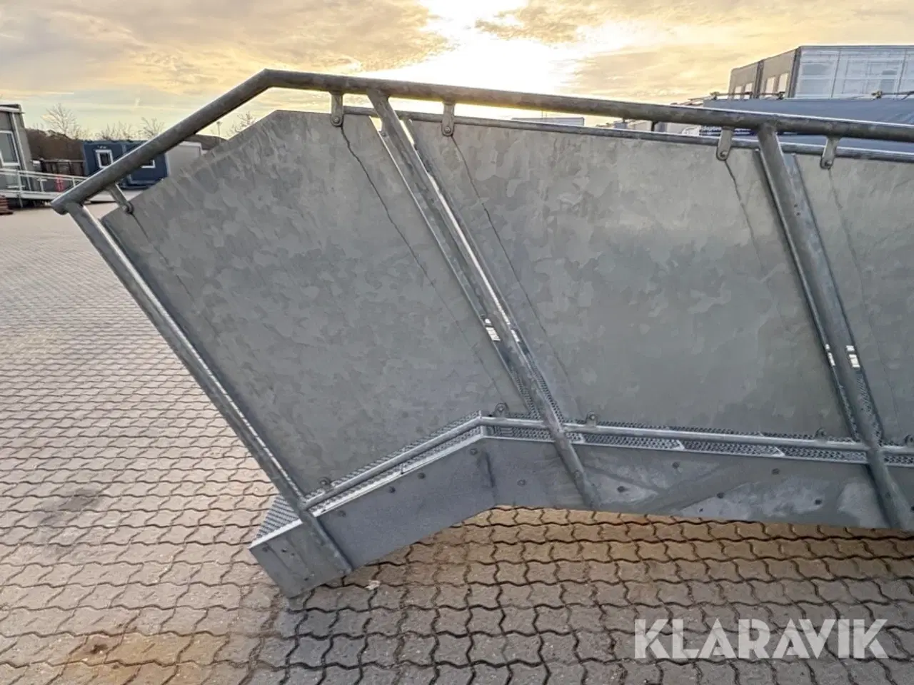 Billede 9 - Trappe med gelænder