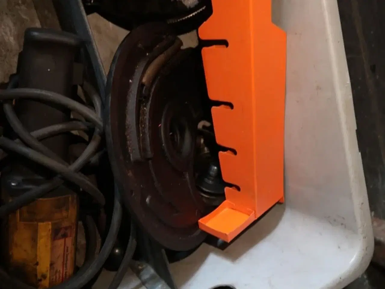 Billede 4 - Kasse med div. Værktøj bl.a. afkorter REMS Turbo