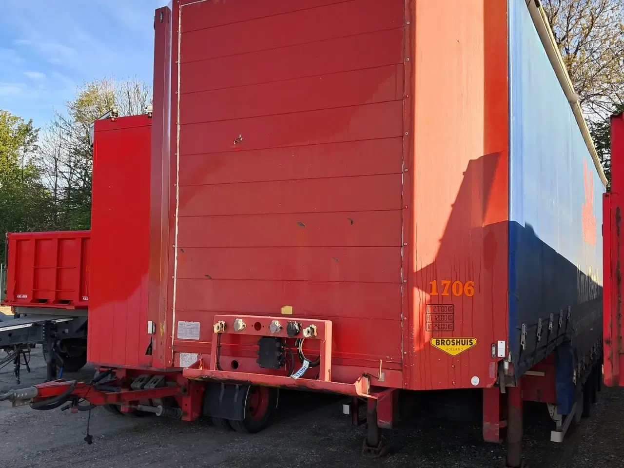 Billede 1 - Broshuis 31N5BC Gardintrailer / sættevogn