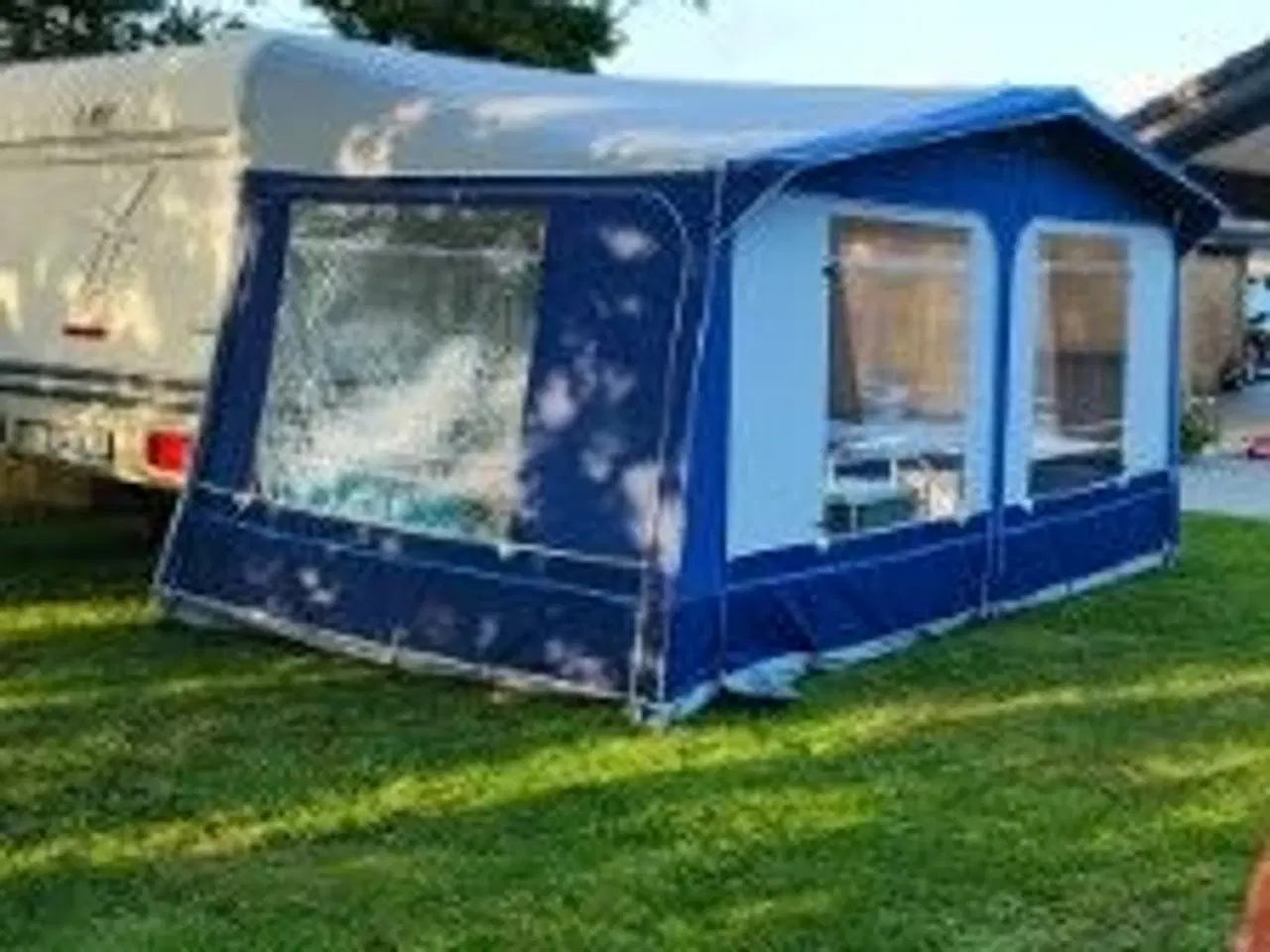 Billede 2 - 2001 lmc 400 køjevogn. På vej ind