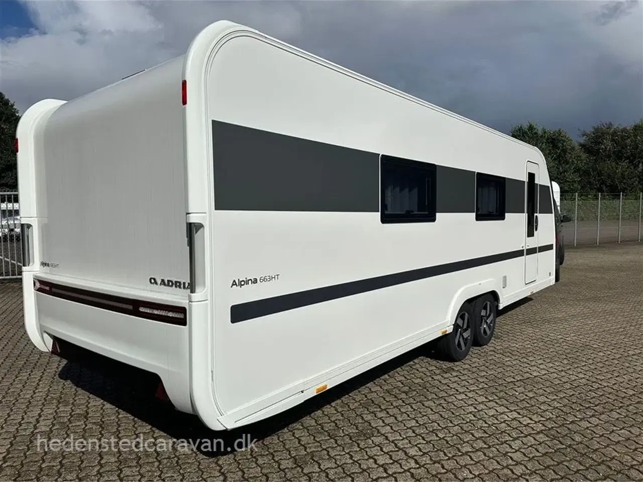 Billede 2 - 2024 - Adria Alpina 663 HT Twin Alde Centralvarme