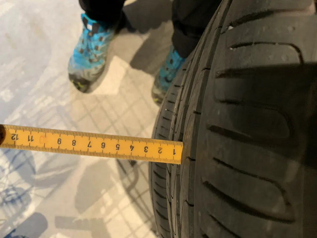 Billede 5 - PIRELLI Sommerdæk 235/45/R17