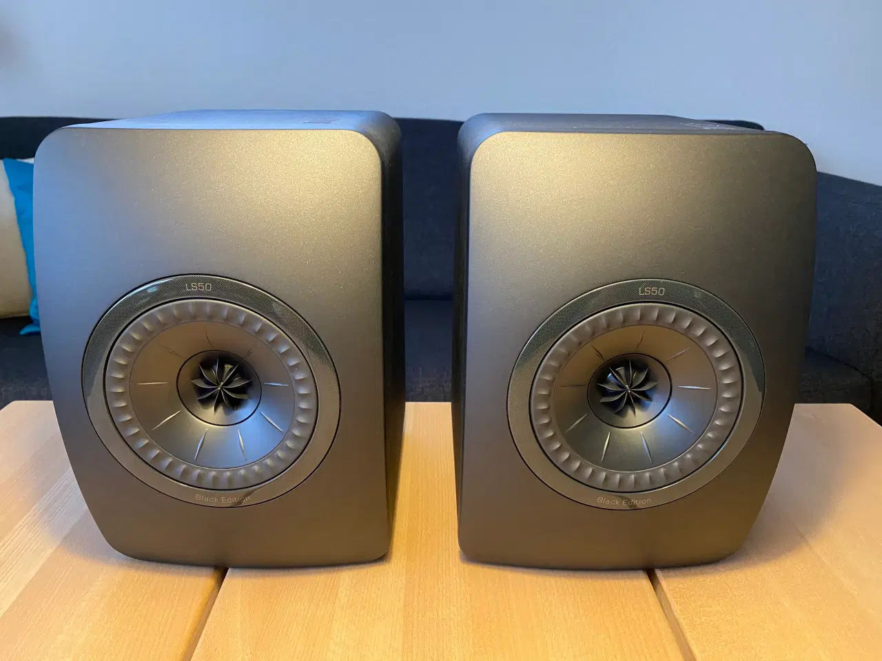 Billede 1 - KEF LS50 stander/reol højttaler