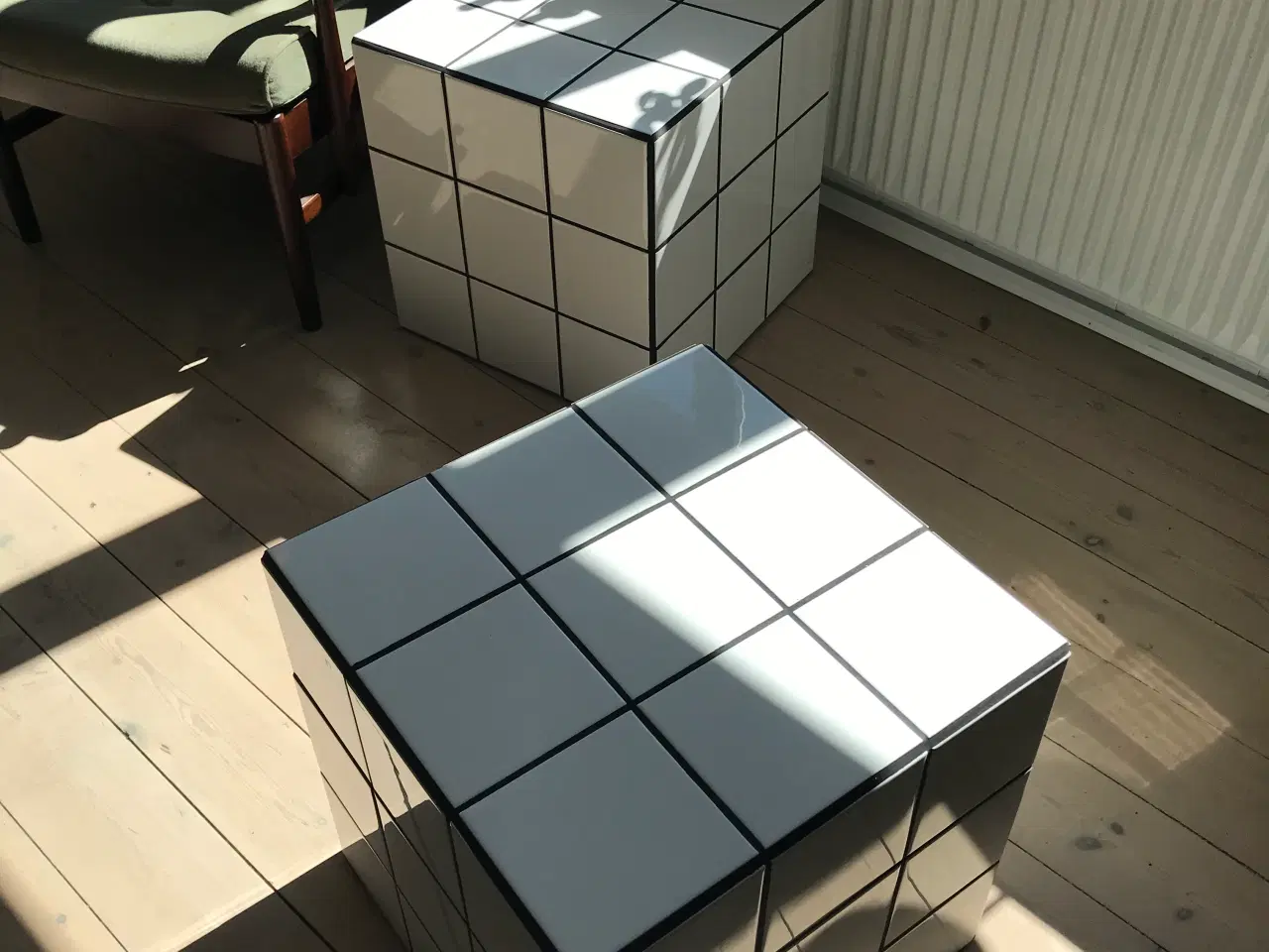 Billede 2 - Flisebord/ cube