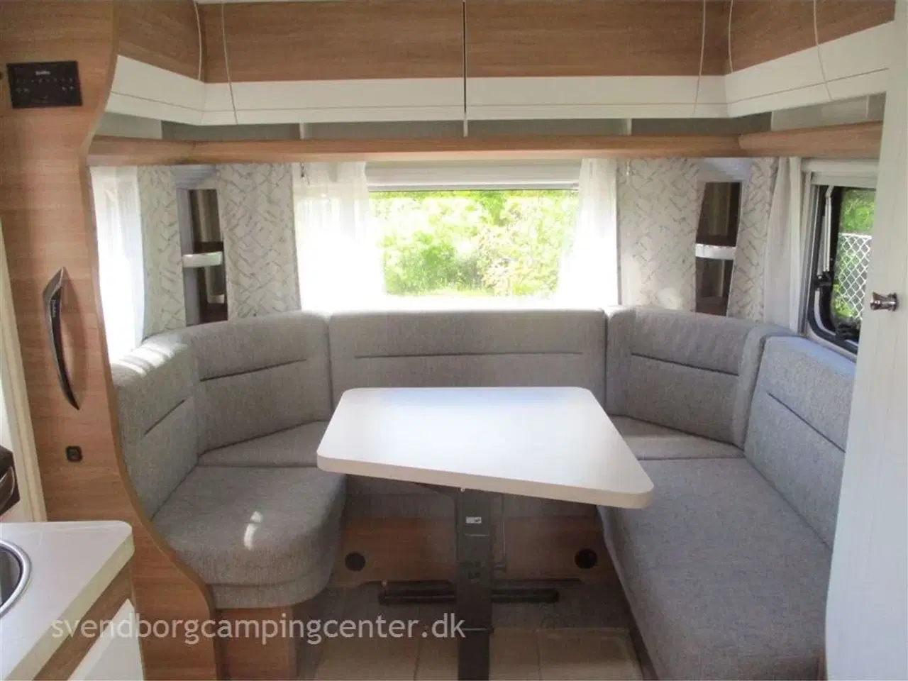 Billede 5 - 2022 - Hobby De Luxe 495 UL   Meget velholdt