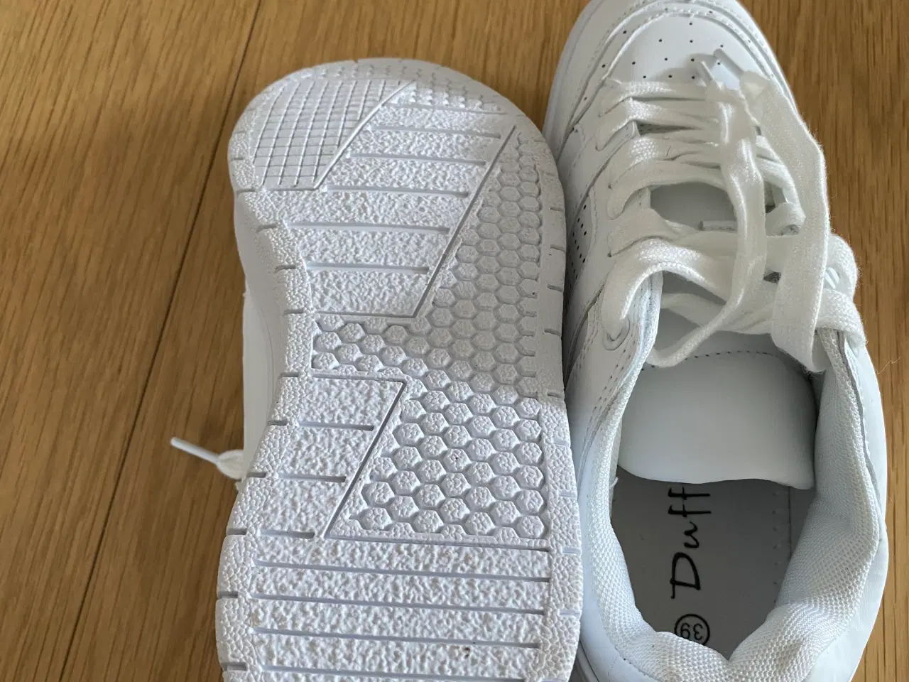 Billede 2 - Nye duffy sko