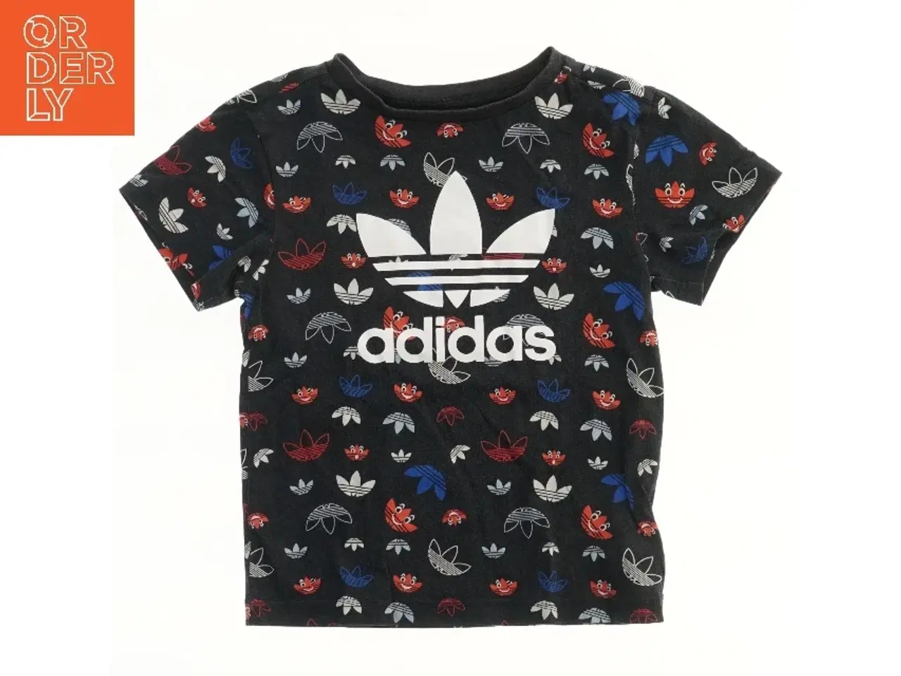 Billede 2 - Børnet-shirt med mønster fra Adidas (str. 122)