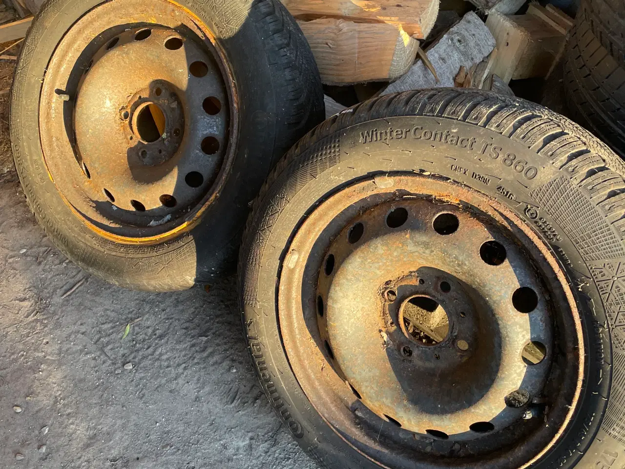Billede 4 - Fælge m/ vinter dæk fælge ikke pæne dæk kørt 500 k