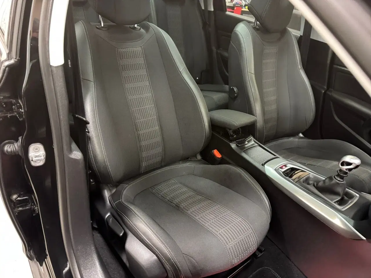 Billede 14 - Peugeot 308 1,5 BlueHDi 130 Allure Sky SW