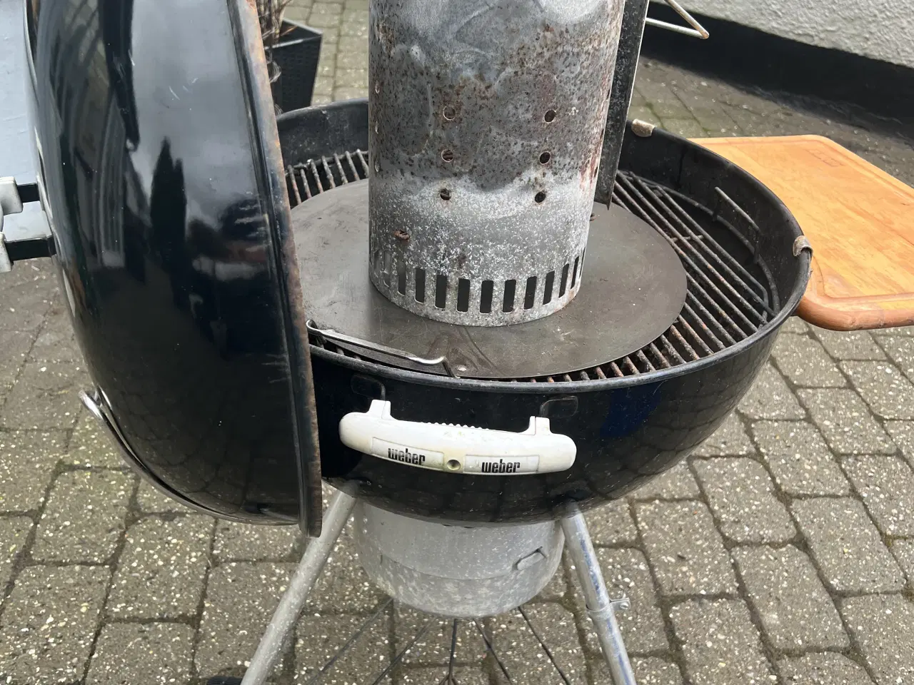 Billede 4 - Weber grill 57 cm trænger til ny rist ( rusten) 