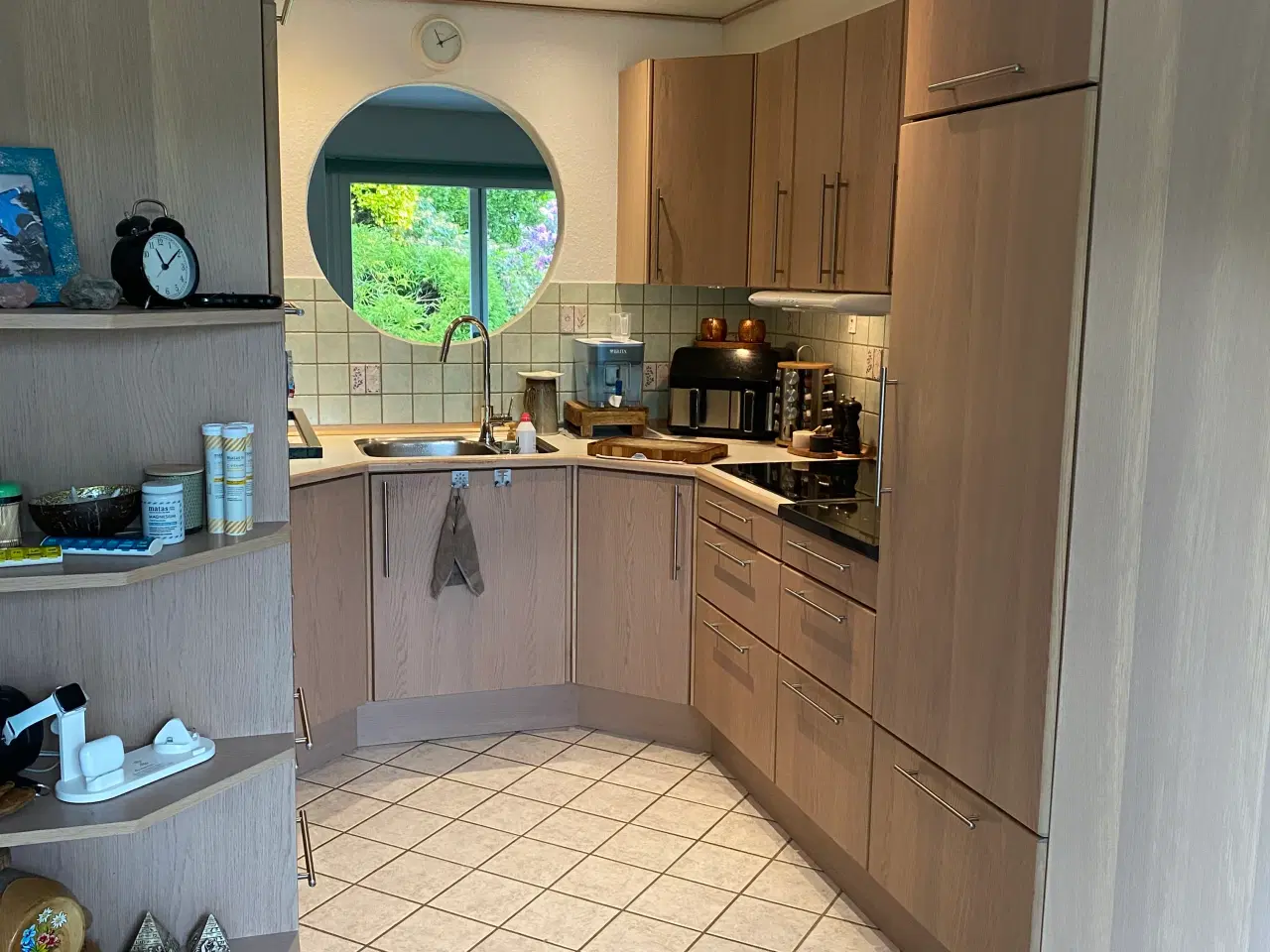 Billede 2 - Køkken + hårdehvidvare