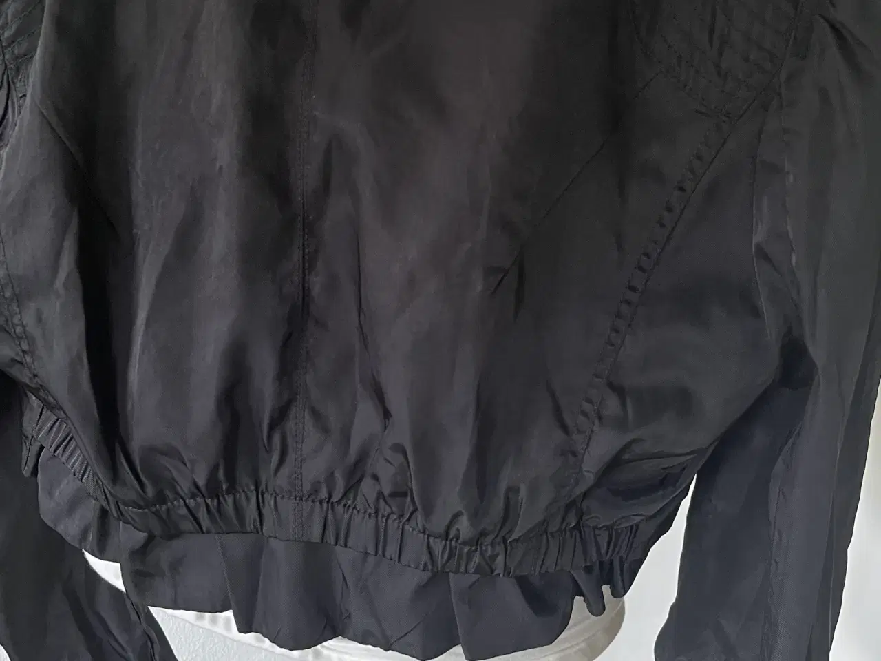 Billede 2 - Fin jakke str. xl