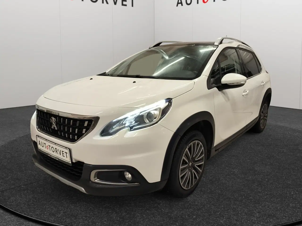 Billede 1 - Peugeot 2008 1,6 BlueHDi 100 Allure Sky