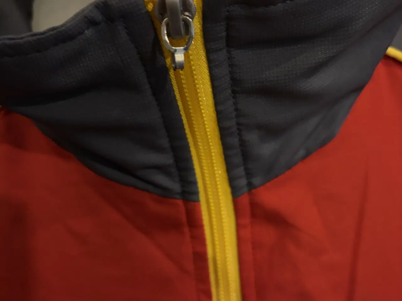 Billede 3 - Kanson træningsjakke