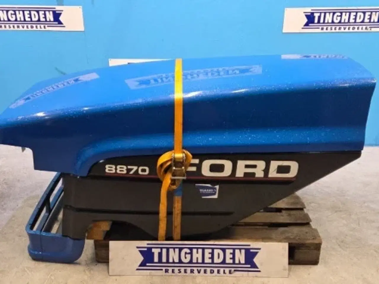 Billede 1 - Ford 8870 Motorhjelm
