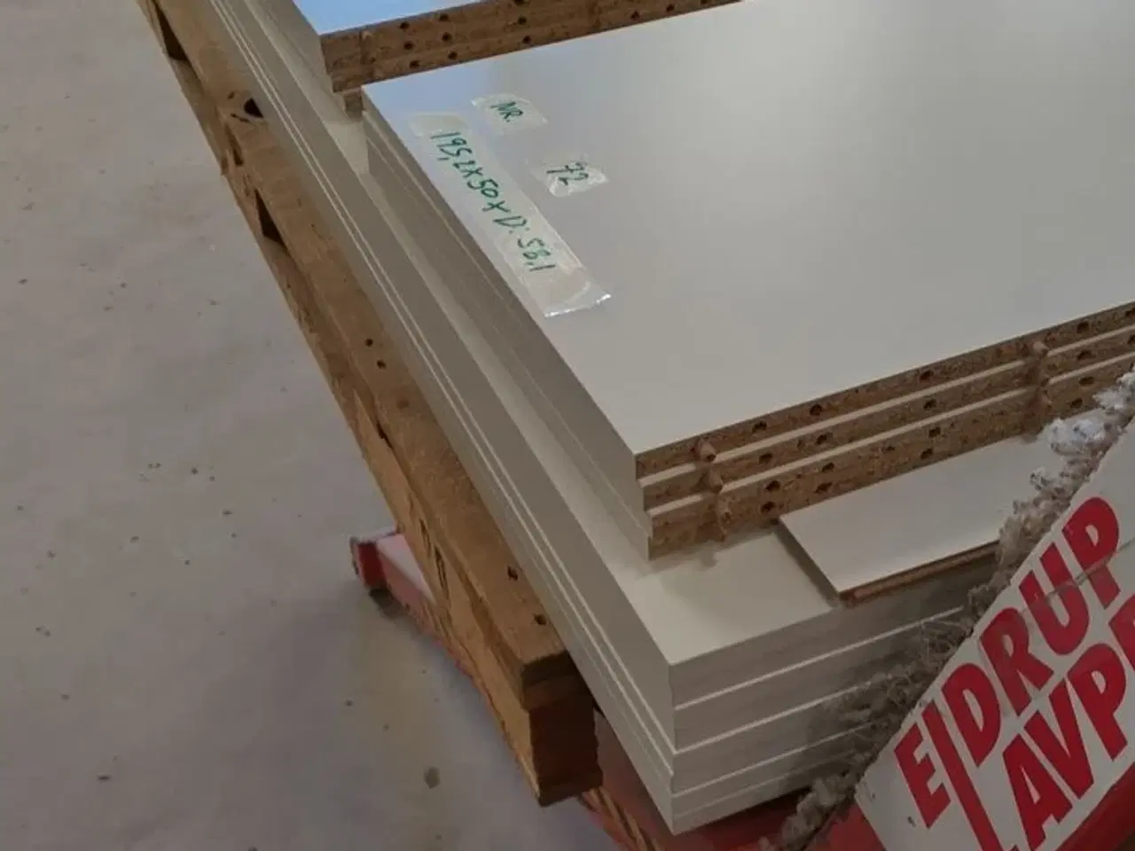 Billede 7 - 4 stk. usamlet højskabe H: 195,2 x B: 50 x D: 58,1 cm uden låger.