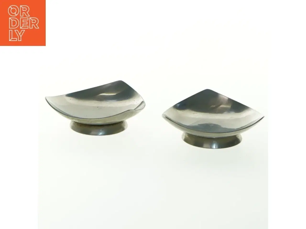 Billede 1 - Sæt af runde sølvfarvede skåle (str. 8 cm)