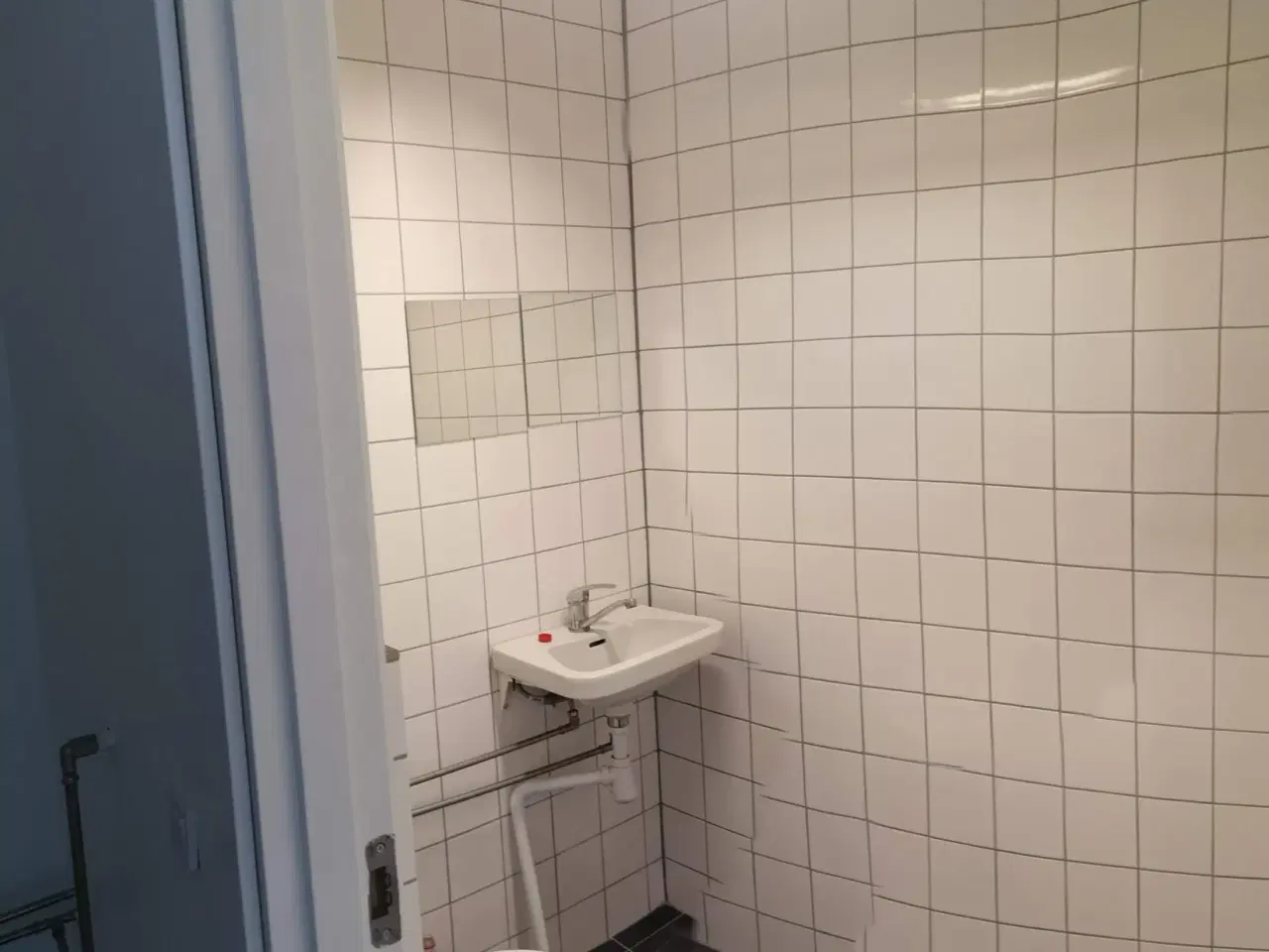 Billede 10 - Præsentabel og velbeliggende butik
