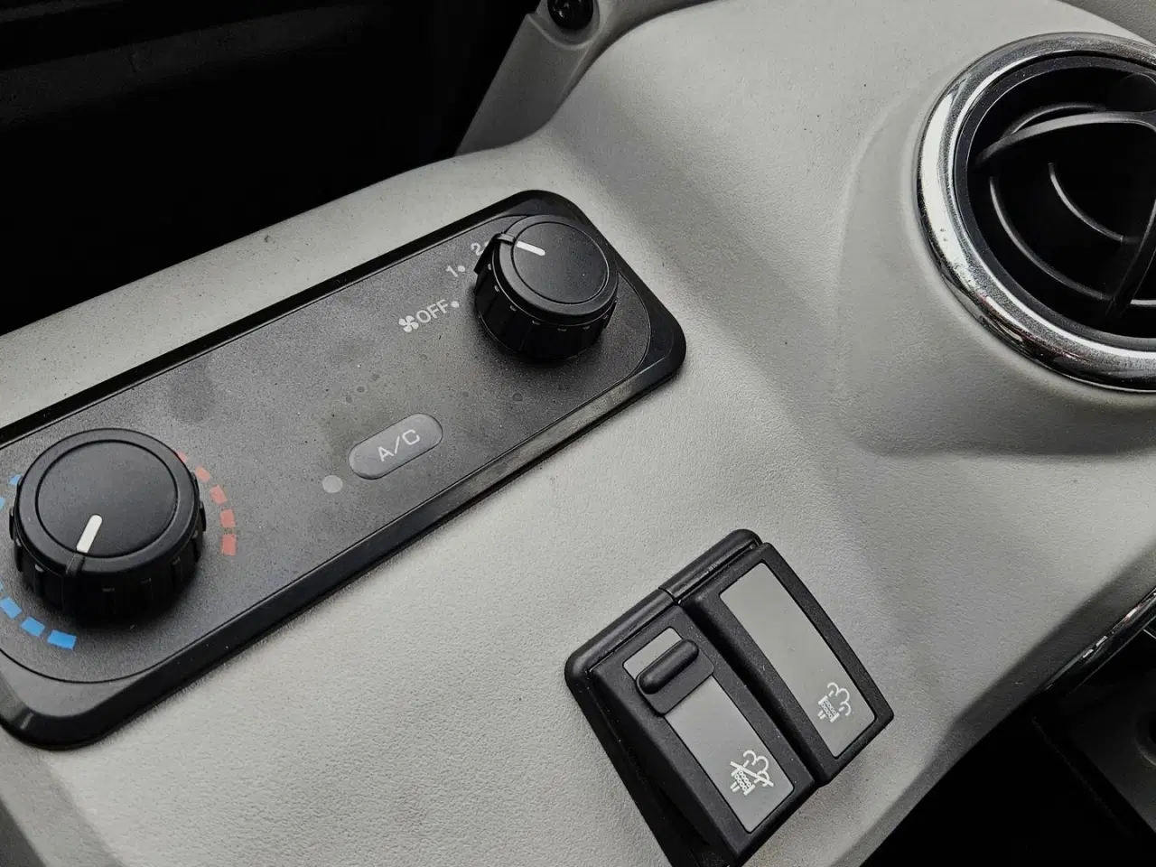 Billede 17 - MOLE M60 / Engcon rotortilt og skovlpakke / 6 tons / fabriksny