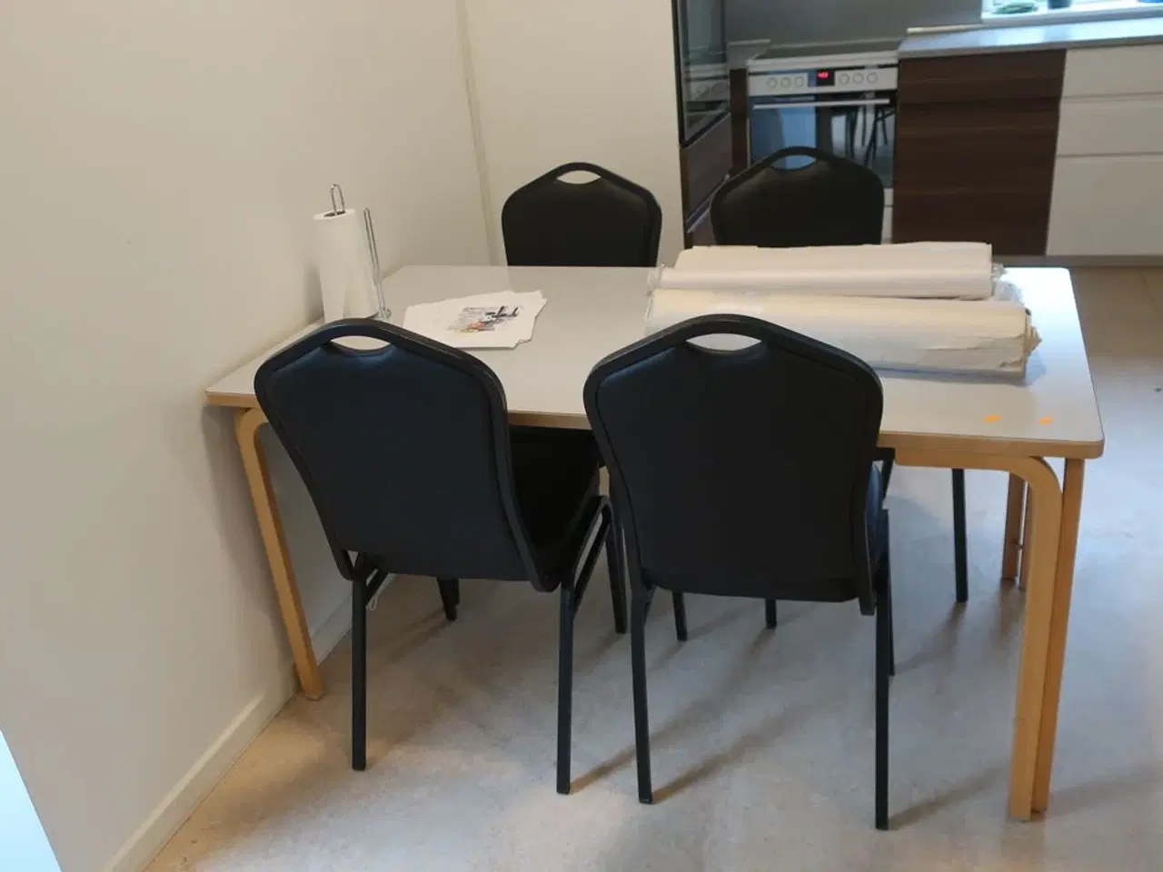 Billede 1 - Bord med stole