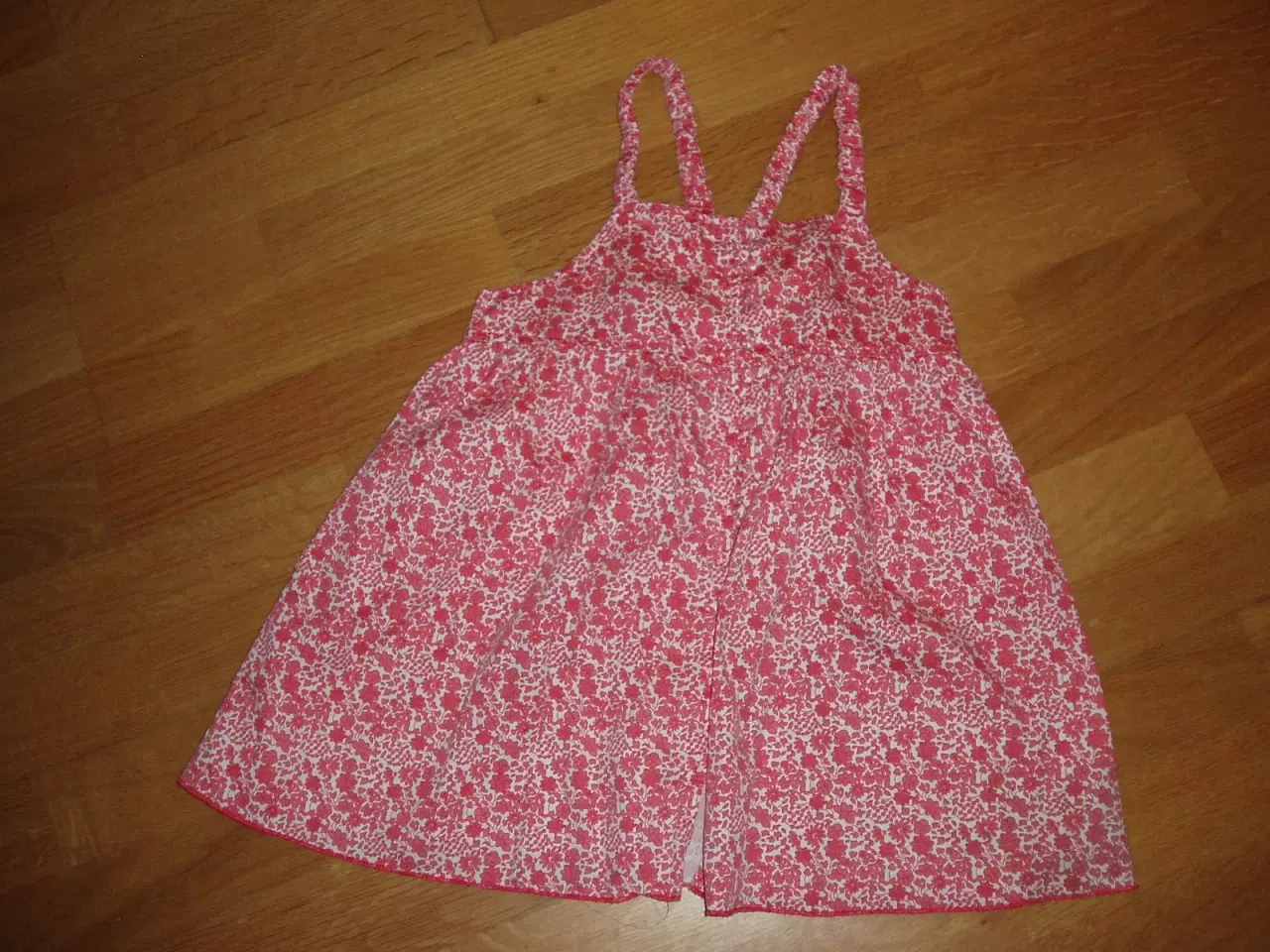 Billede 1 - Pomp de lux top str. 134-140