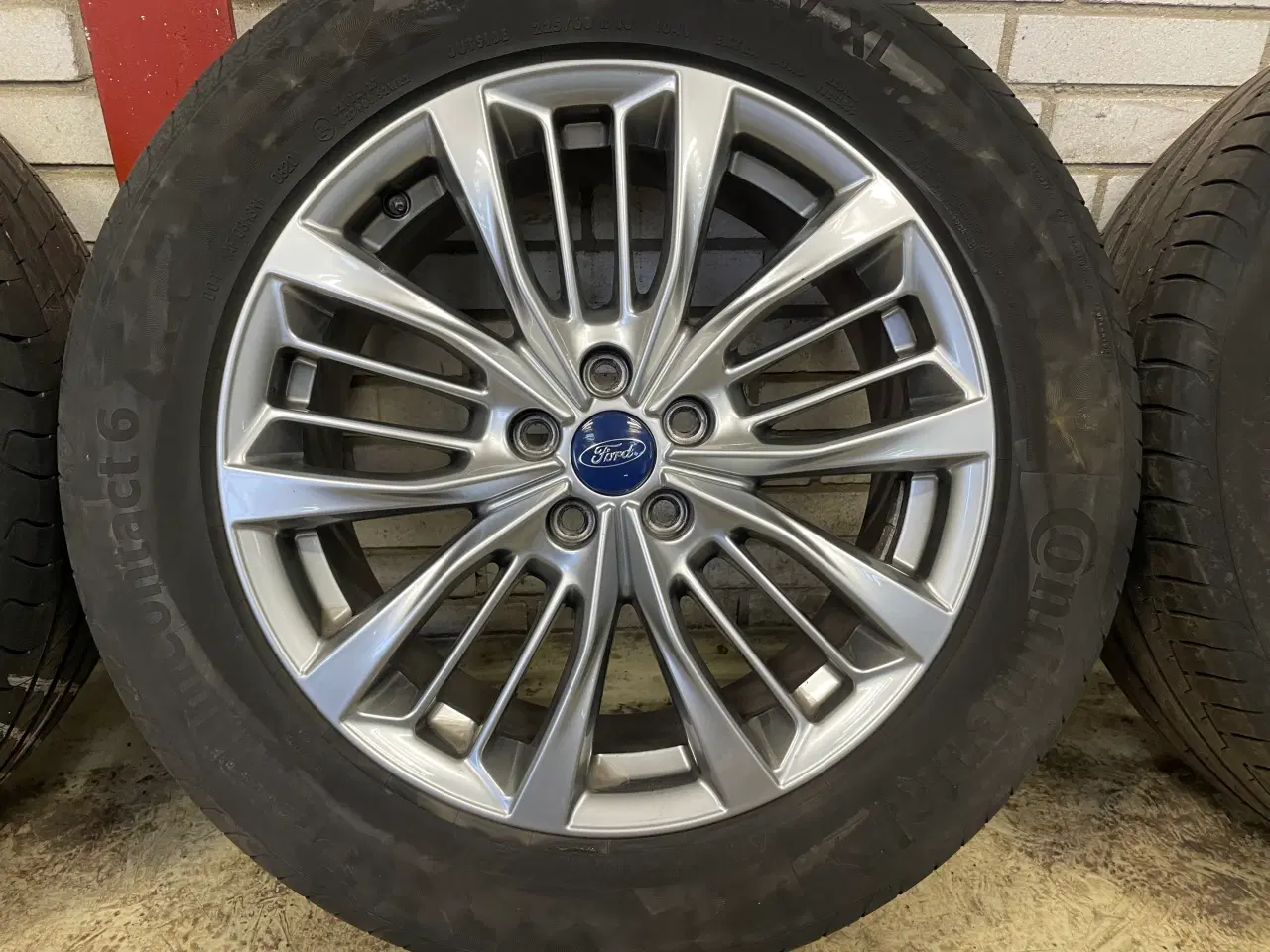 Billede 5 - 18 Ford Kuga Plug-in 225/60r18 Ref.K13 sommer