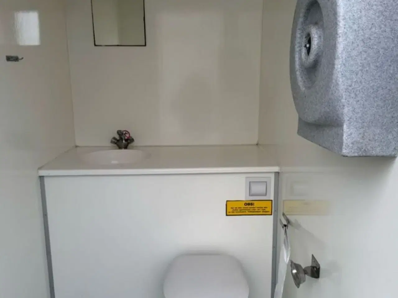 Billede 5 - Scanvogn BADMOBIL XL B m/2 WC og kværn