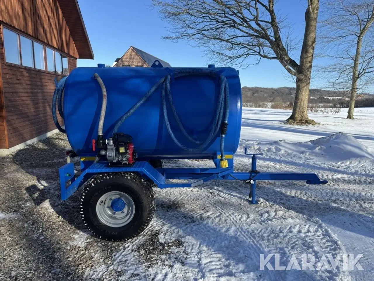 Billede 4 - Vandvogn Sandby 2500L med pumpe