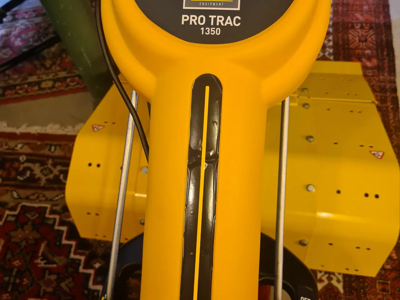 Billede 2 - Stor havefræser med kost. Texas pro trac 1350